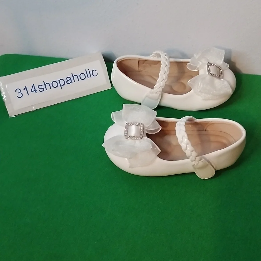 Toddler Girls White Patent Leather Shoes With Bow